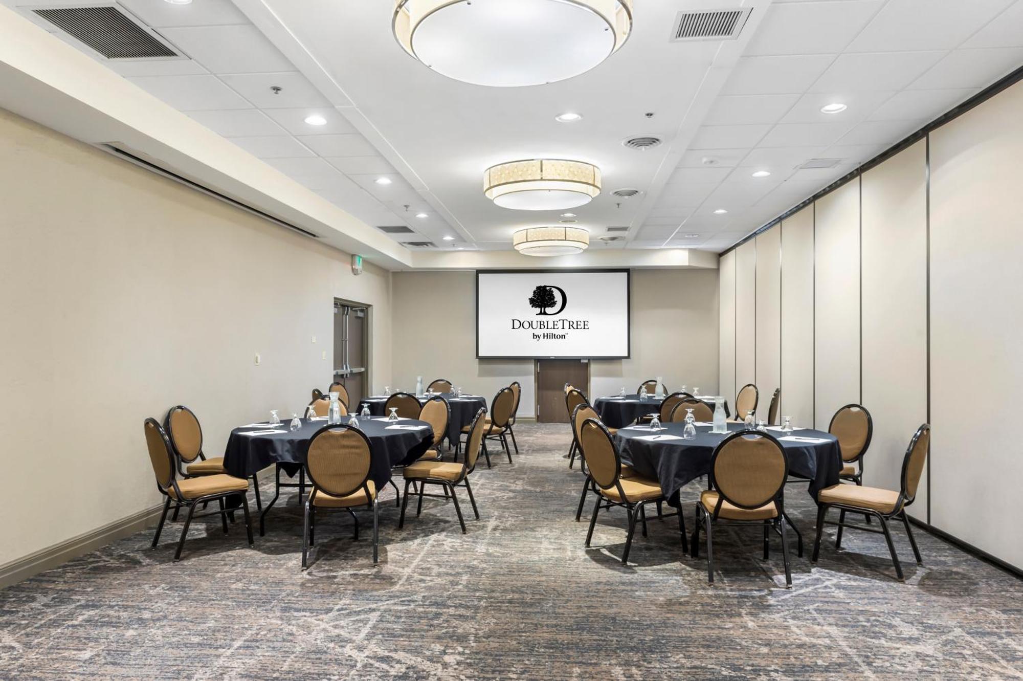 Doubletree By Hilton Roseville Minneapolis Εξωτερικό φωτογραφία